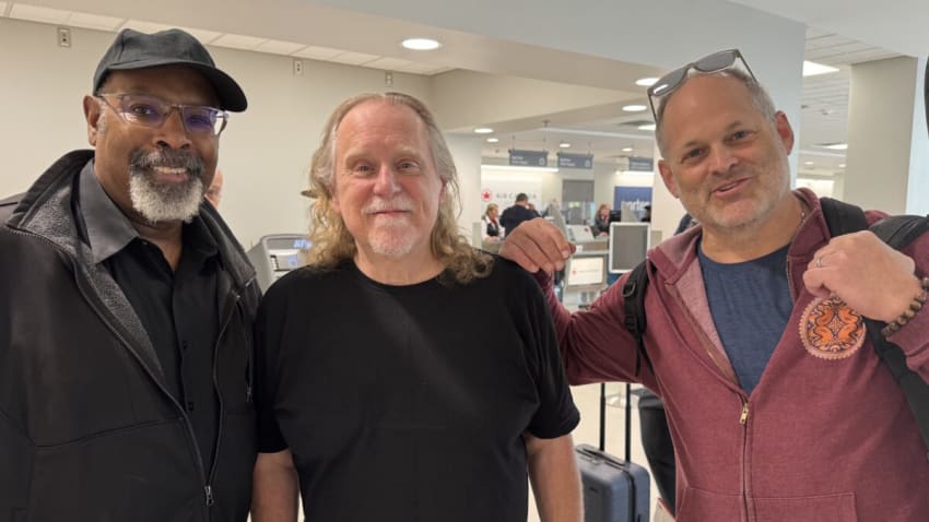 Warren Haynes Shreds ‘Whipping Post’ With Friends Of The Brothers At Harvest Music Festival