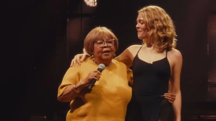 Mavis & Maggie: Watch Legendary Vocalist Mavis Staples Joins Maggie Rogers In Chicago