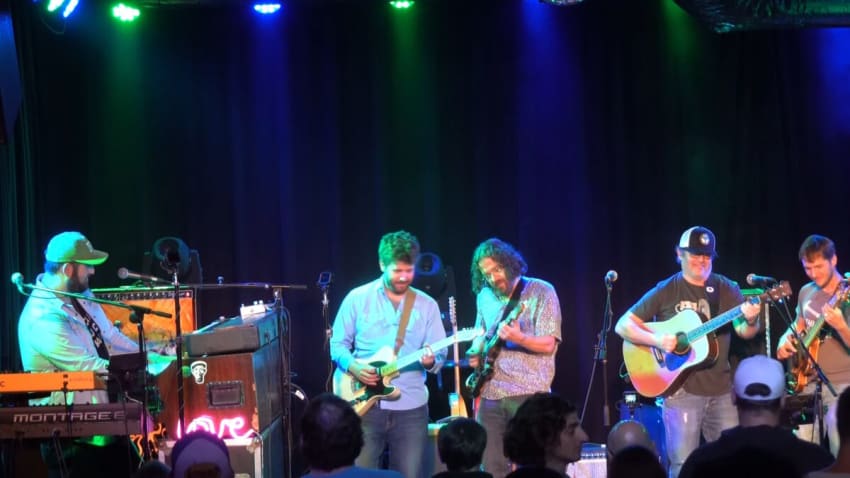 Neighbor & Assembly Of Dust Carefully Handle Traveling Wilburys Cover In Chicago