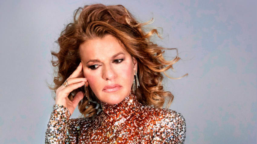 Sandra Bernhard