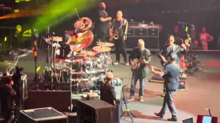 Last Stop- Dave Matthews Band featuring Bela Fleck - 11-23-24 Madison Square Garden