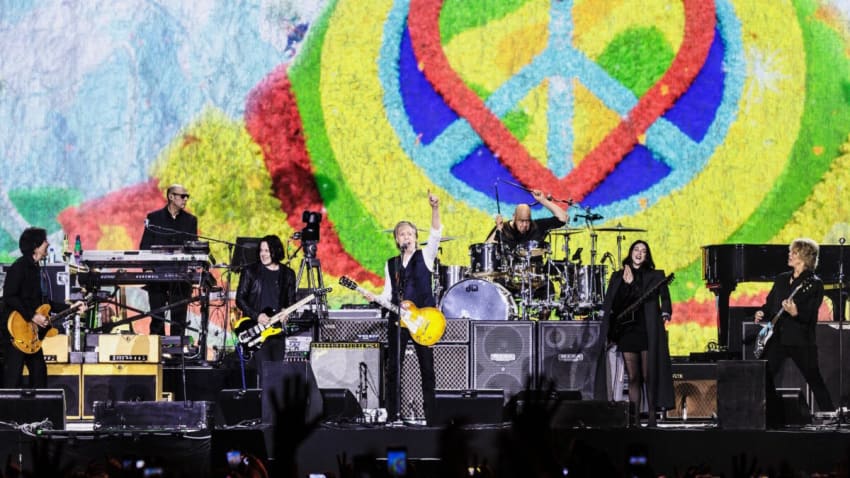 St. Vincent & Jack White Jam With Paul McCartney At Corona Capital