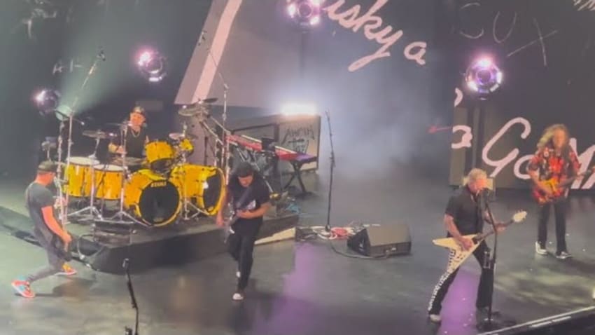 Metallica with Jeff Ament (Pearl Jam): Hit the Lights (AWMH - December 13, 2024 - Los Angeles)