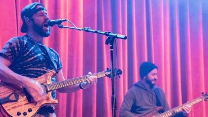 Watch Spafford Devote Entire Set To Hour-Long ‘Todd’s Tots’ In Louisville