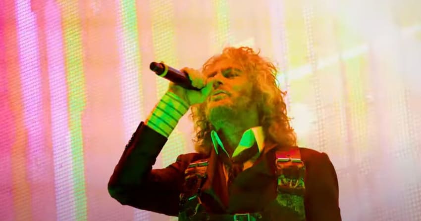 The Flaming Lips Christmas at the zoo video