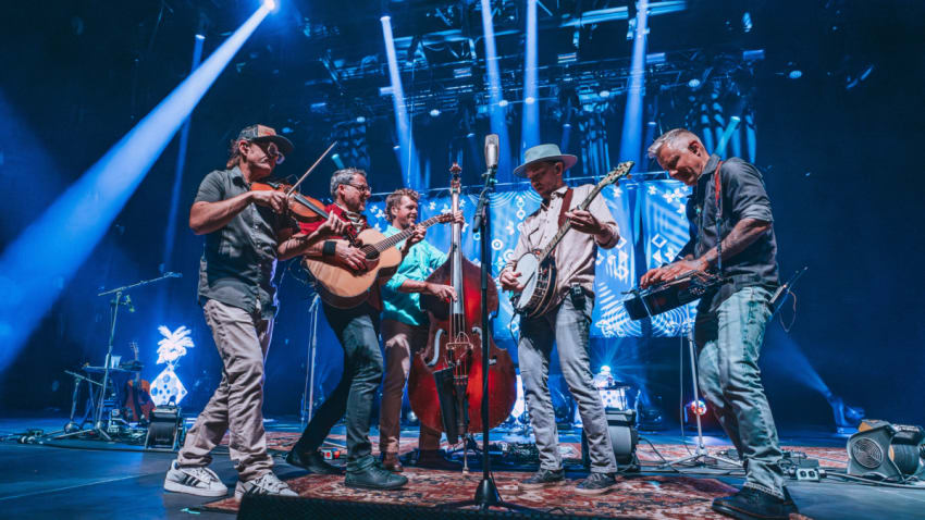 The Infamous Stringdusters