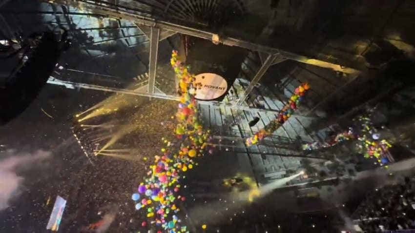 The Avett Brothers - Auld Lang Syne (w Father Time), Bojangles Coliseum, Charlotte NC, 12/31/24