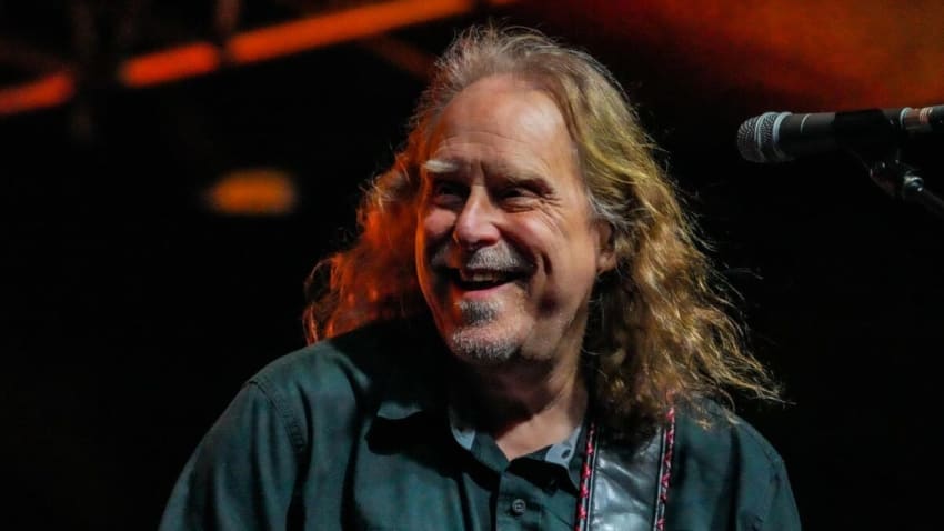 Gov’t Mule Welcomes Drive-By Truckers Guitarists For Classic Rock Covers In Jamaica