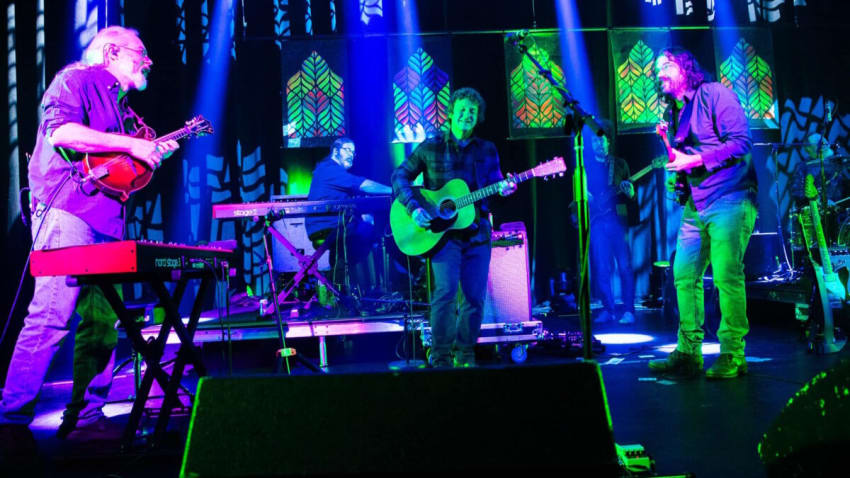 Watch Scott Law Join Railroad Earth For Joyous Marvin Gaye Cover At Portland's Revolution Hall