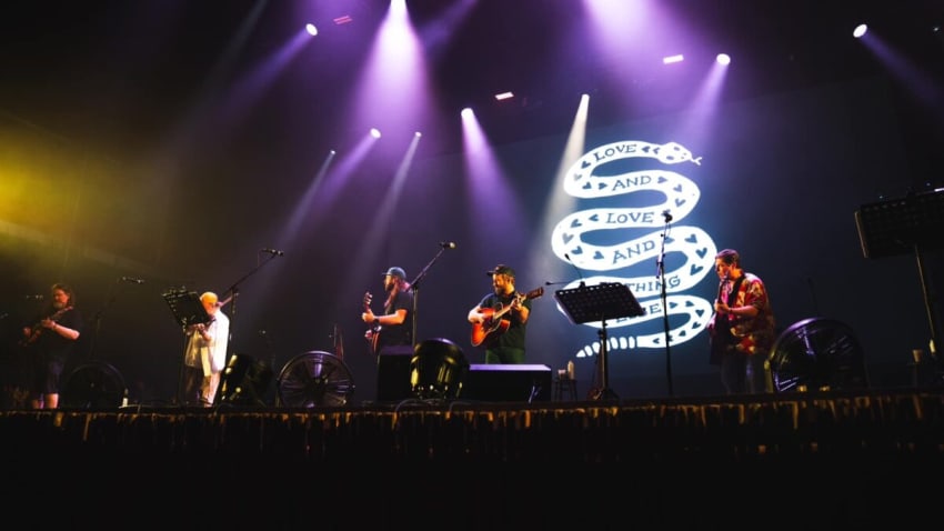 'Midnight Moonlight' In Mexico: Trampled By Turtles Perform Old & In The Way Tribute Set At Dead Ahead