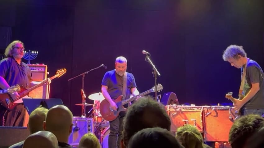 Yo La Tengo Welcomes Original Member Dave Rick For Hanukkah Run Finale