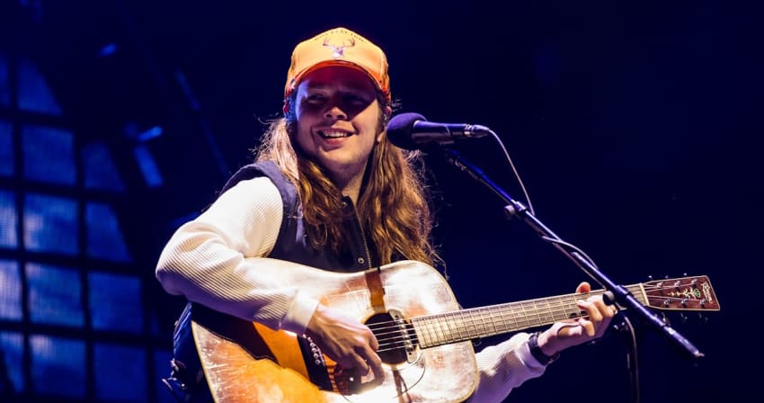 Buy Billy Strings Tickets