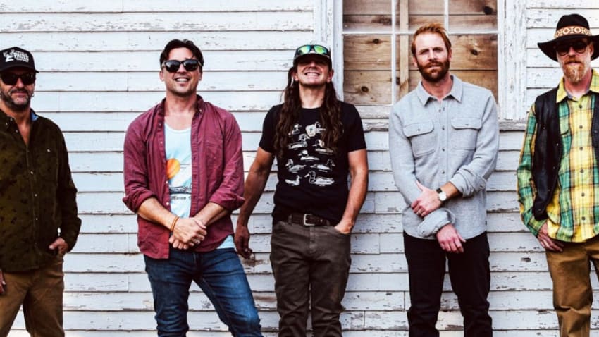 The Mallett Brothers Release Love Song For Rural Life ‘Dogs And Horses’ Featuring Chuck Leavell