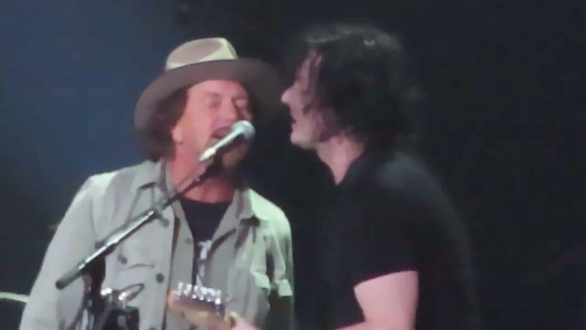Jack White with Eddie Vedder - Rockin' in the Free World (Live in Japan 2025)