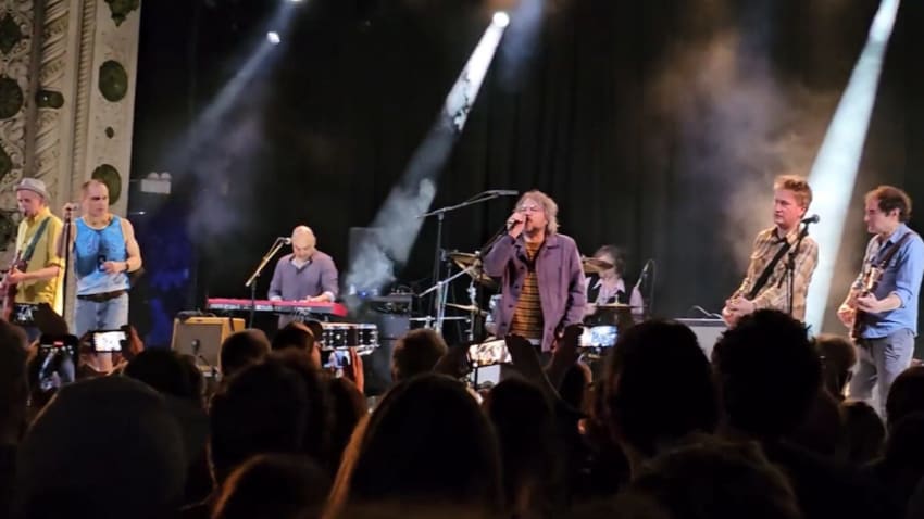 Wilco’s Jeff Tweedy Covers Velvet Underground With Michael Shannon & Jason Narducy In Chicago