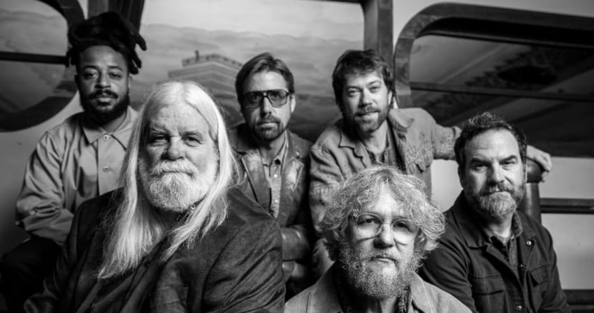 Leftover Salmon press April 2025
