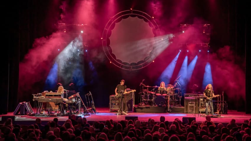 The Machine Performs Pink Floyd