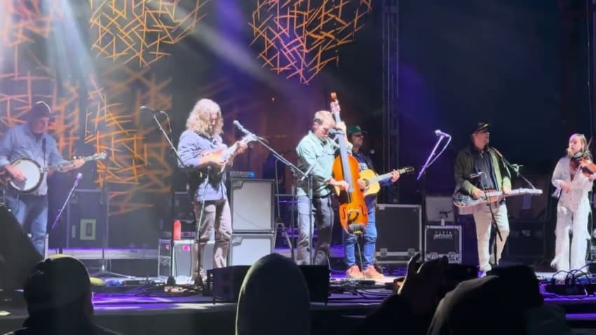 “Demons” - Greensky Bluegrass with Bronwyn Keith-Hynes - 5/17/25 Greenbelt Music Festival Clive, IA