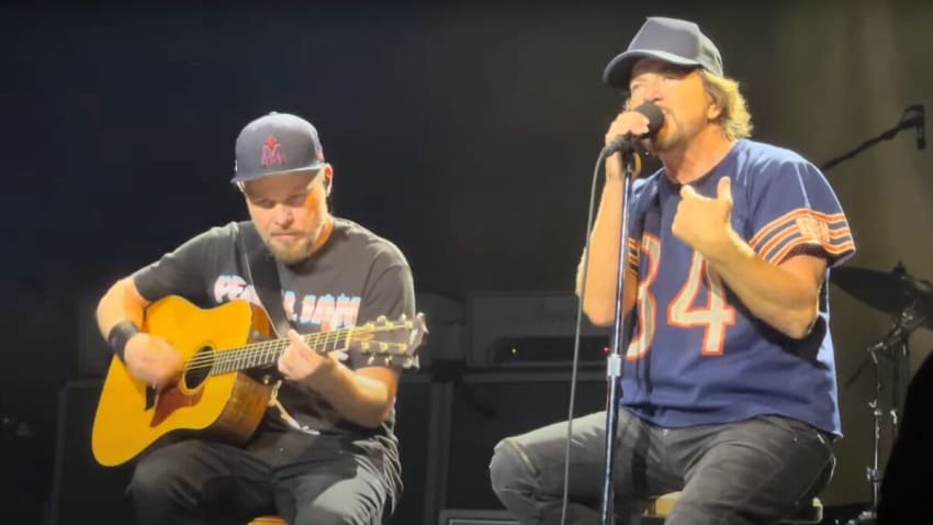 Pearl Jam’s Eddie Vedder & Jeff Ament Break Out ‘Bee Girl’ At 2nd Raleigh Show