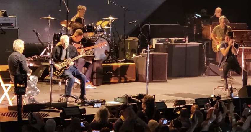 Pearl Jam Peter Frampton Black Nashville