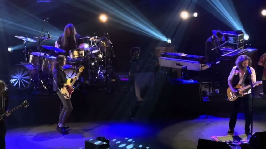 My Morning Jacket “Tonight I’ll Be Staying Here With You” Bob Dylan 4/30/25 N5