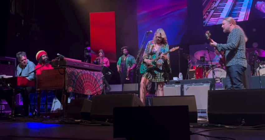 Tedeschi Trucks Band DVibes Beacon
