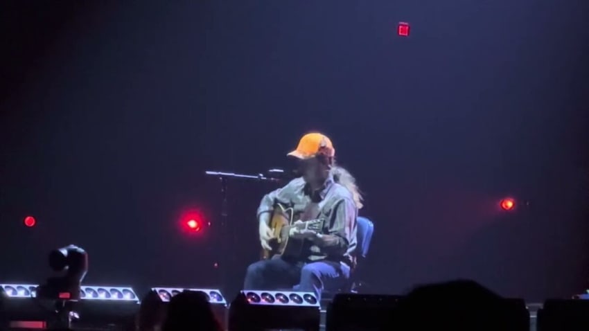 Billy Strings - Lonely At The Top (Jamey Johnson) Allstate Arena, Rosemont IL 6/7/25, @MB_Music01