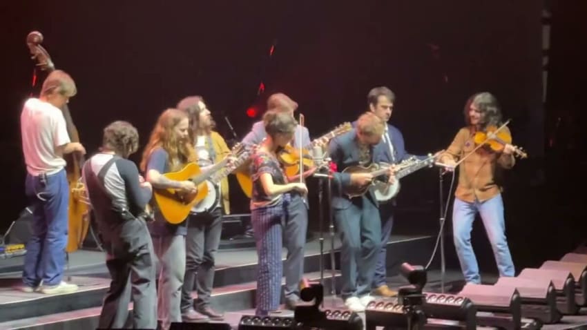 Billy Strings & The Punch Bros. “Summertime” - St. Louis 06/14/25