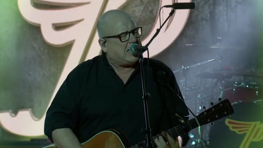 Pixies Bring 'The Night The Zombies Came' To Life With 'Motoroller' On 'Kimmel'