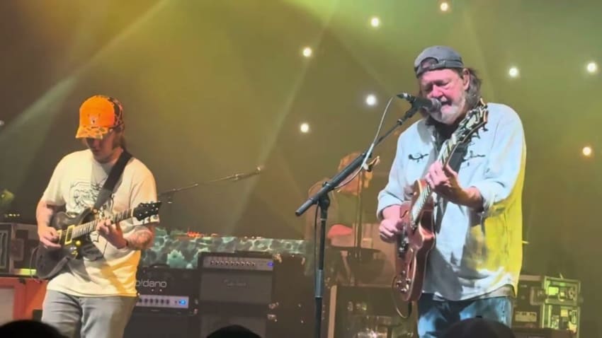 Widespread Panic | “Fishing” w/ BILLY STRINGS | Chicago Theater | 3/05/2025