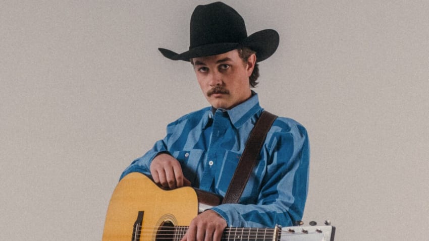 Zach Top Heralds New Album And Summertime With 'Good Times & Tan Lines' Single