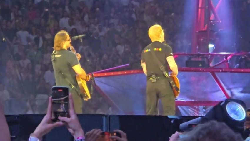 Ed Sheeran and Brendan Brown (Wheatus) - Teenage Dirtbag (live 05.07.25)