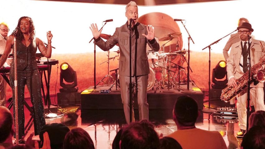 Watch Fitz & The Tantrums Land ‘Man On The Moon’ On ‘Kimmel’