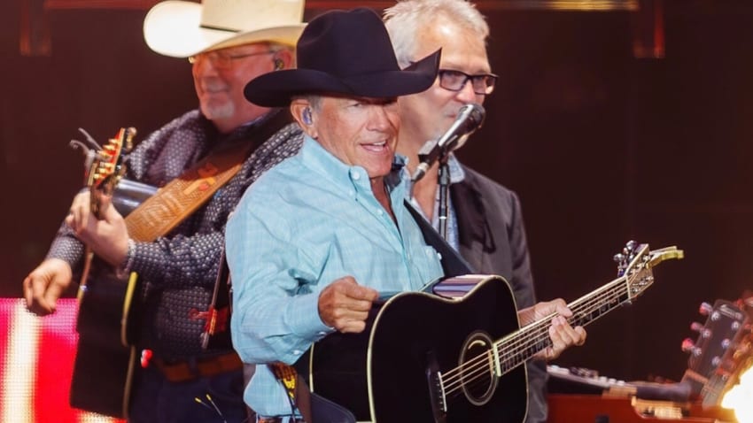 George Strait Covers Tom Petty With The Heartbreakers’ Mike Campbell At SoFi Stadium