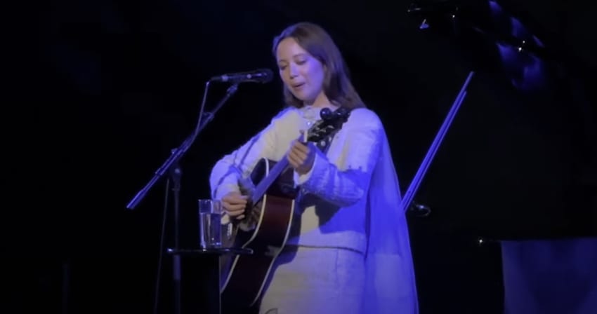 Laufey New Songs Clean Air Snow White London Video
