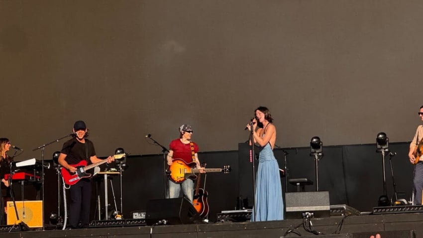 Gracie Abrams performing unreleased track “ Crazy Girl “ Live at BST Hyde Park, London