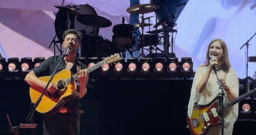 Mumford & Sons Red Rocks