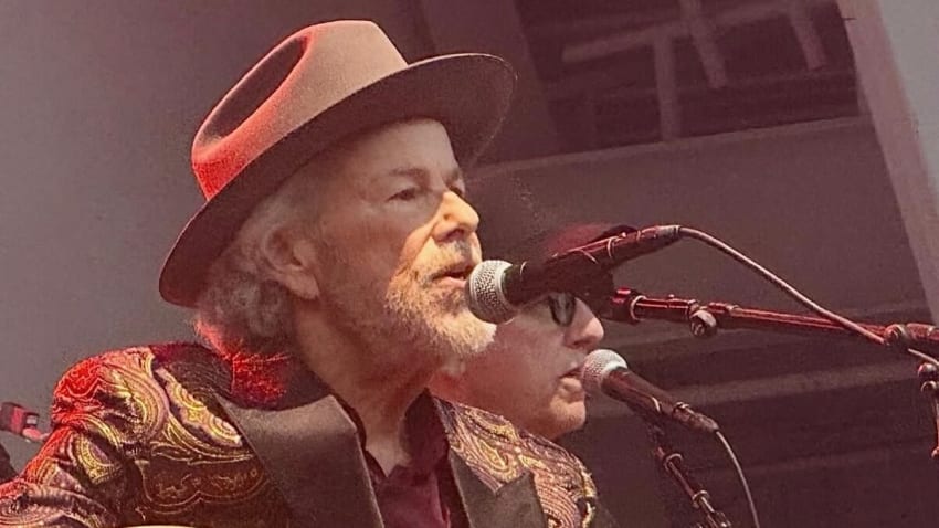 Robert Earl Keen Assembling ‘Star-Studded Lineup’ For Texas Flooding Benefit Concert