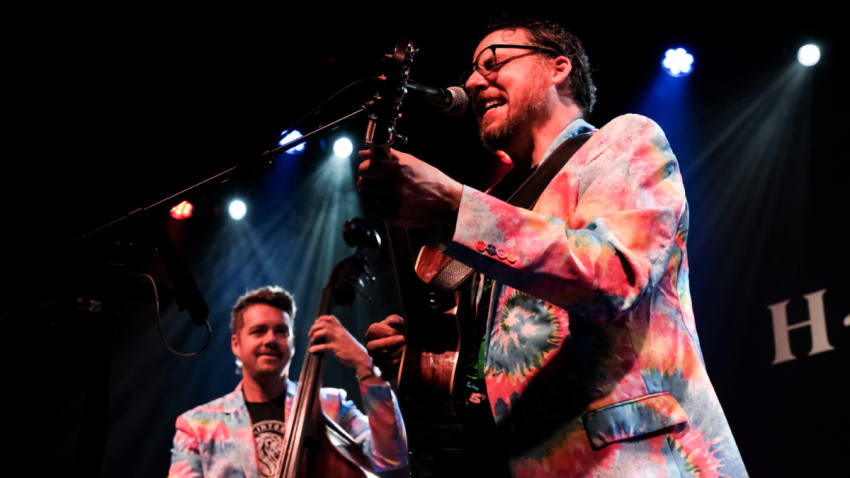 Andy Falco & Travis Book (of The Infamous Stringdusters) Play Garcia!