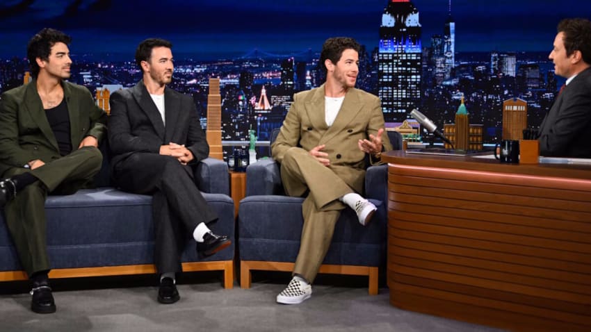 Jonas Brothers Talk 20th Anniversary Tour With Fellow ‘Girl Dad’ Jimmy Fallon On ‘Tonight Show’