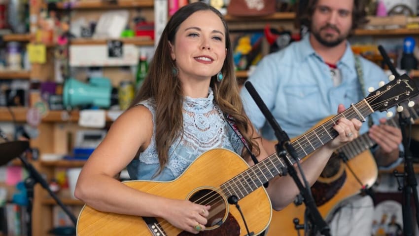 Sierra Hull: Tiny Desk Concert