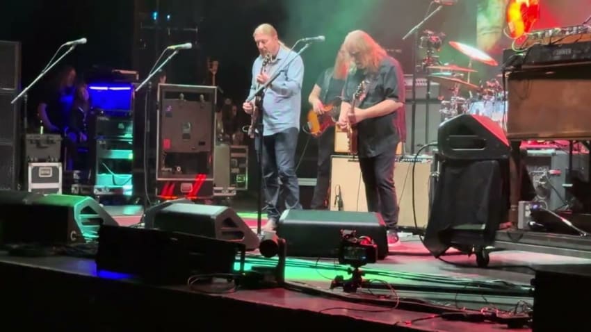 Gov’t Mule ‘’Desdemona’’ w/ Derek Trucks (guitar, ABB cover) Pine Knob Music Theatre Clarkston, MI
