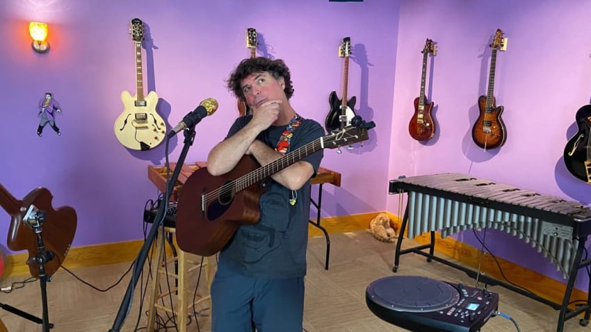 Keller Williams Shares Surprise New Album ‘Purps’