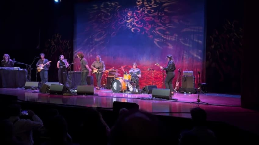 Jeff Tweedy - Thank You Friends (feat. Jody Stephens) - GPAC 11/19/25