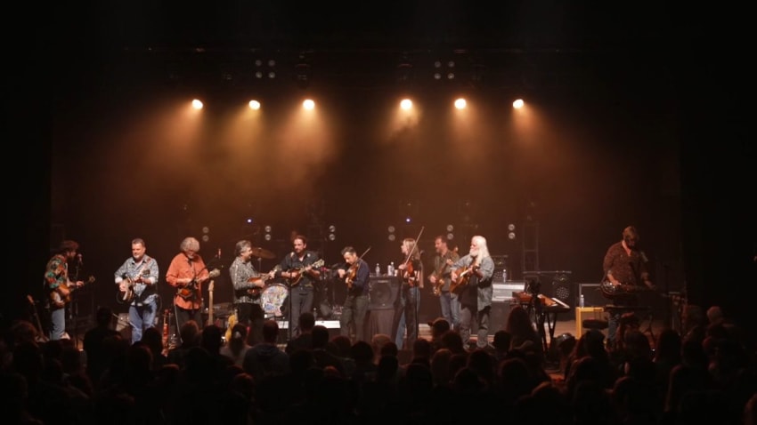 Leftover Salmon Hosts Guest-Filled Thanksgiving Weekend Shows In Boulder