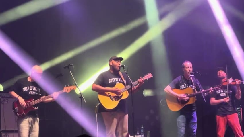 “Just Like Old Times” (Todd Snider) - Yonder Mountain String Band - 12/11/25 - Strings & Sol