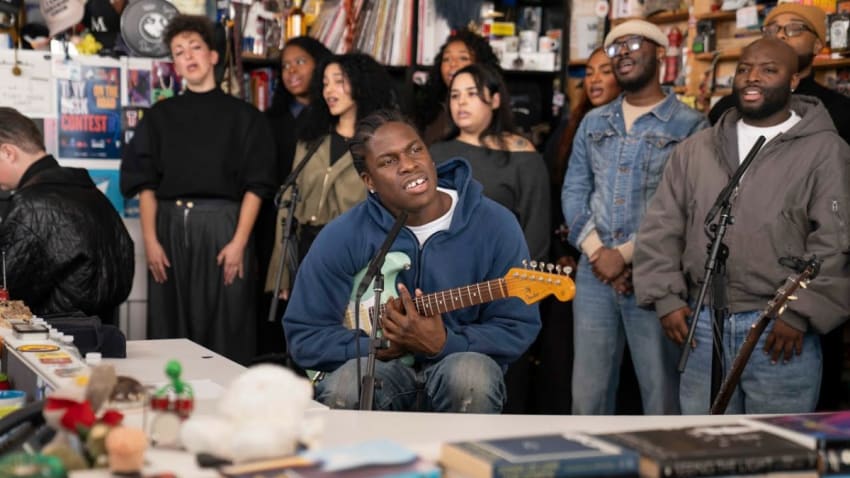 Daniel Caesar: Tiny Desk Concert