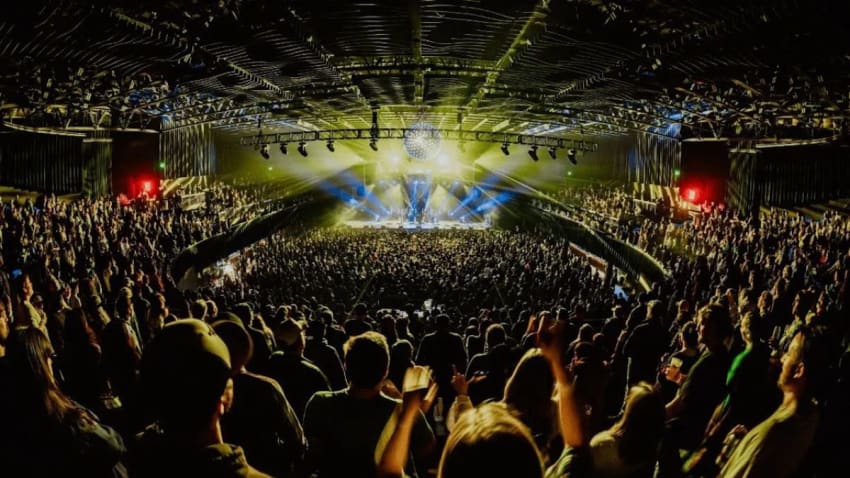 Kitchen Dwellers Bring Out Lindsay Lou & Mountain Grass Unit In Denver