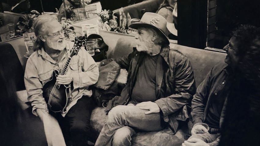 Railroad Earth Honors Bob Weir With ‘Cassidy’ Cover Debut In Philadelphia