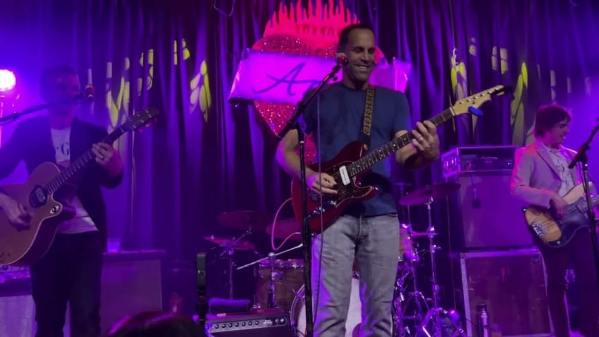 ALO ft Jack Johnson “Girl, I Wanna Lay You Down”